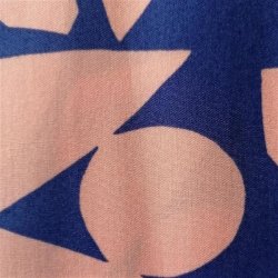 geometr. Muster auf royalblau